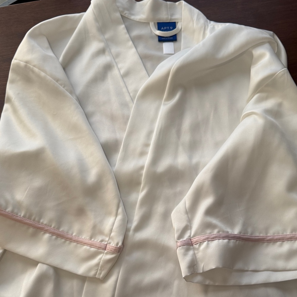 White Bride Robe with Pink Embroidery - Picture 2 of 2